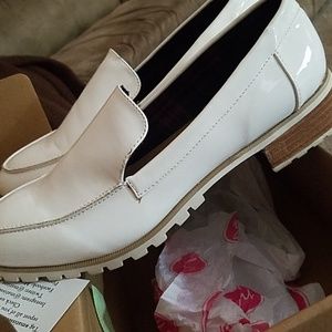 Womens shoes